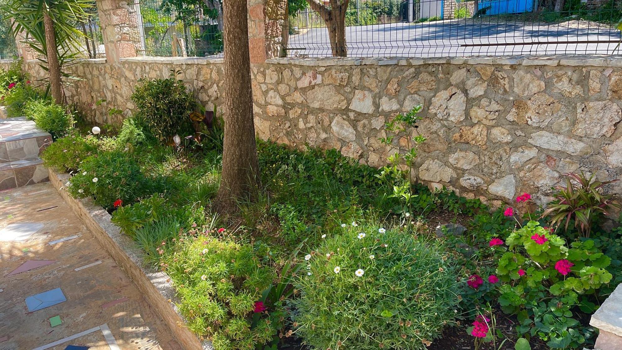 Guesthouse Shehu Ksamil Exterior photo